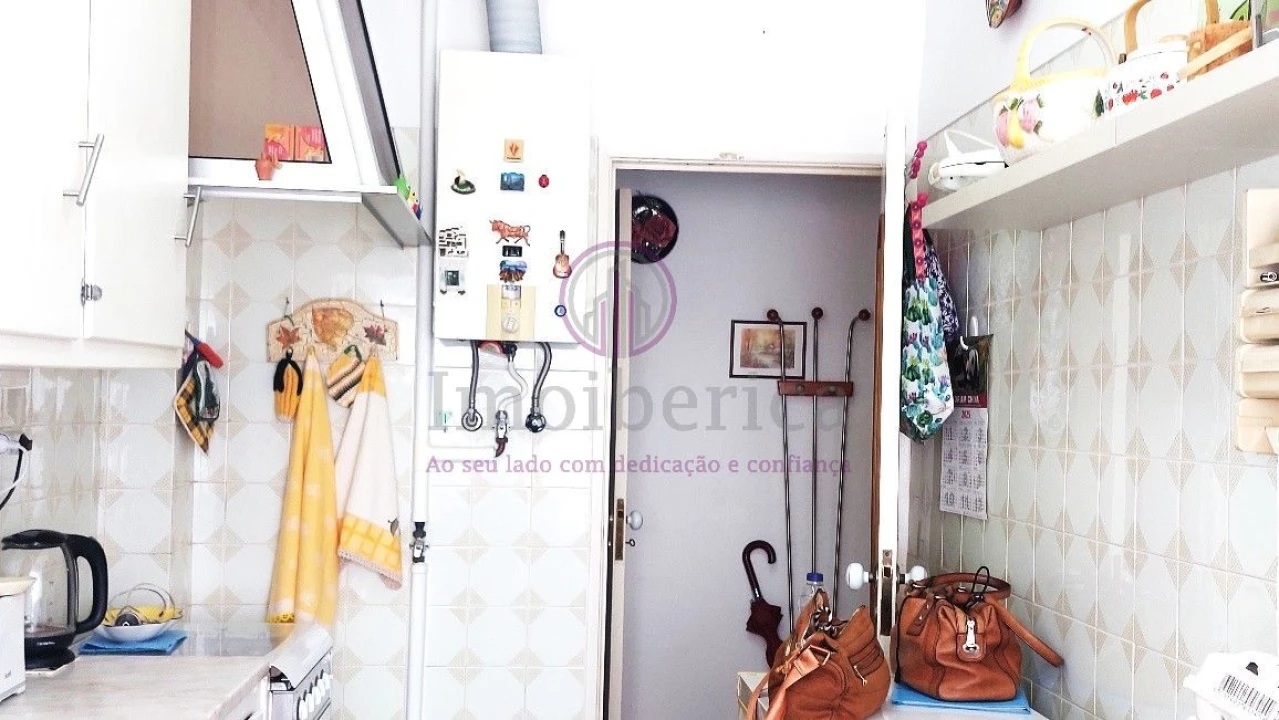 Apartamento T2 para Venda em Rio de Mouro Foto 24