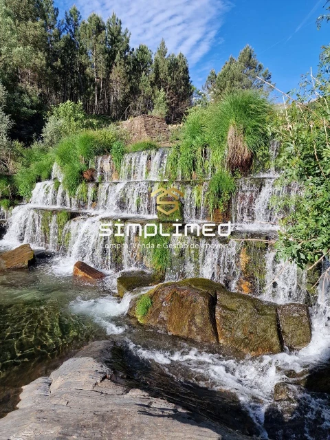 Moradia T4 para Venda em Três Povos