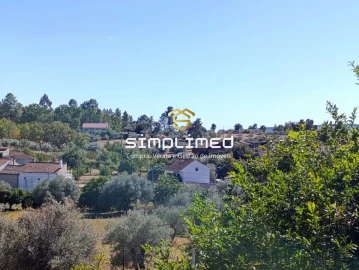 Moradia T4 para Venda em Três Povos