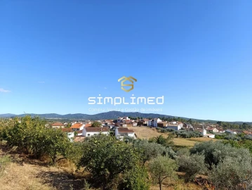 Moradia T4 para Venda em Três Povos