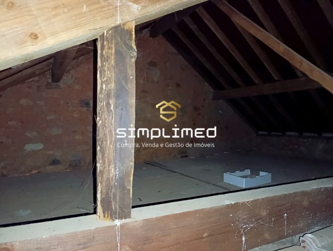 Moradia T4 para Venda em Três Povos Foto 43