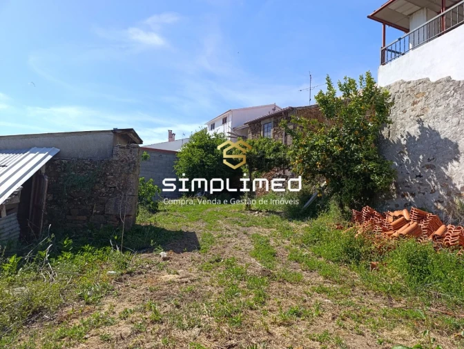 Moradia T4 para Venda em Três Povos Foto 18