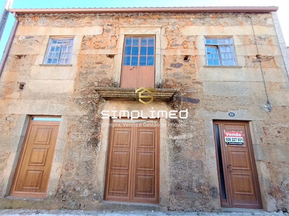 Moradia T4 para Venda em Três Povos Foto 5