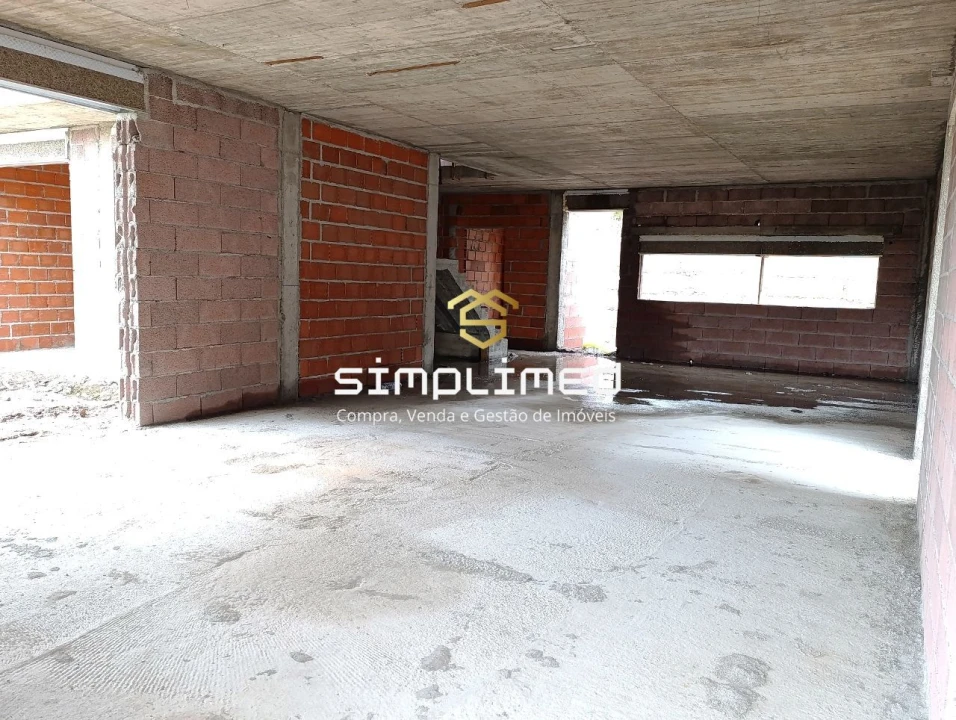 Moradia T4 para Venda em Teixoso e Sarzedo Foto 13