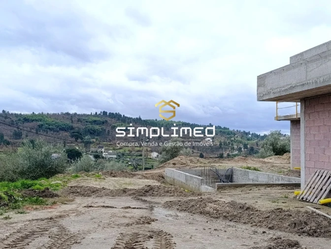 Moradia T4 para Venda em Teixoso e Sarzedo Foto 9