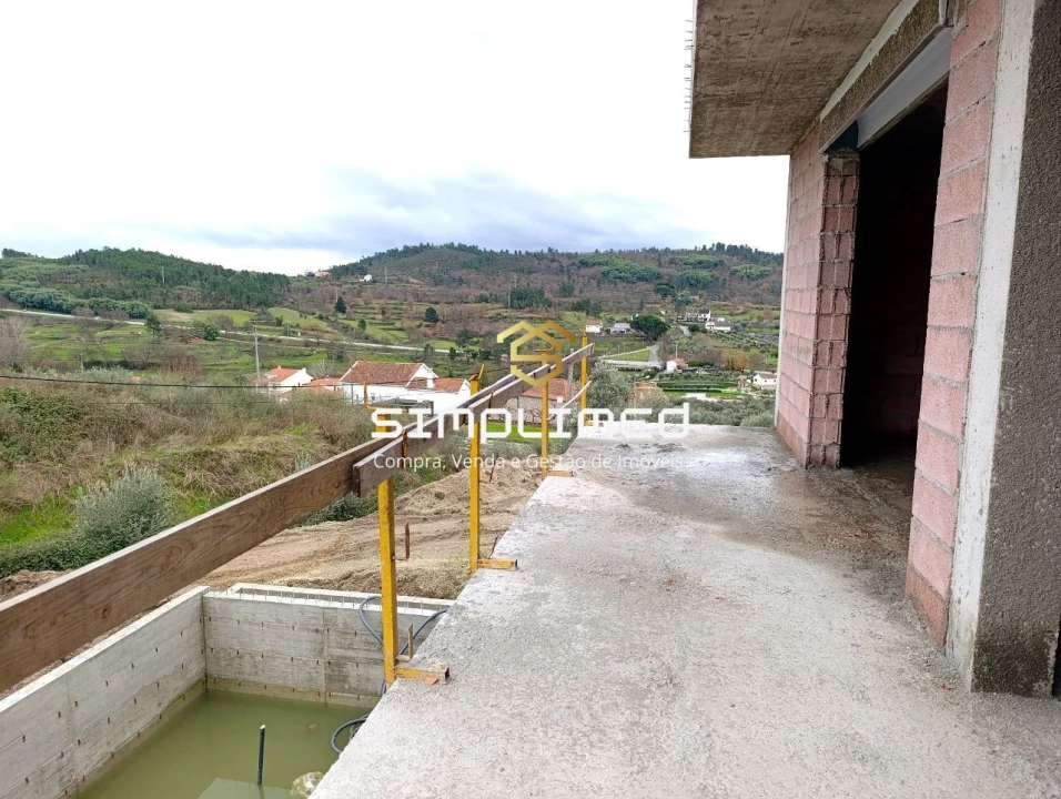 Moradia T4 para Venda em Teixoso e Sarzedo Foto 17