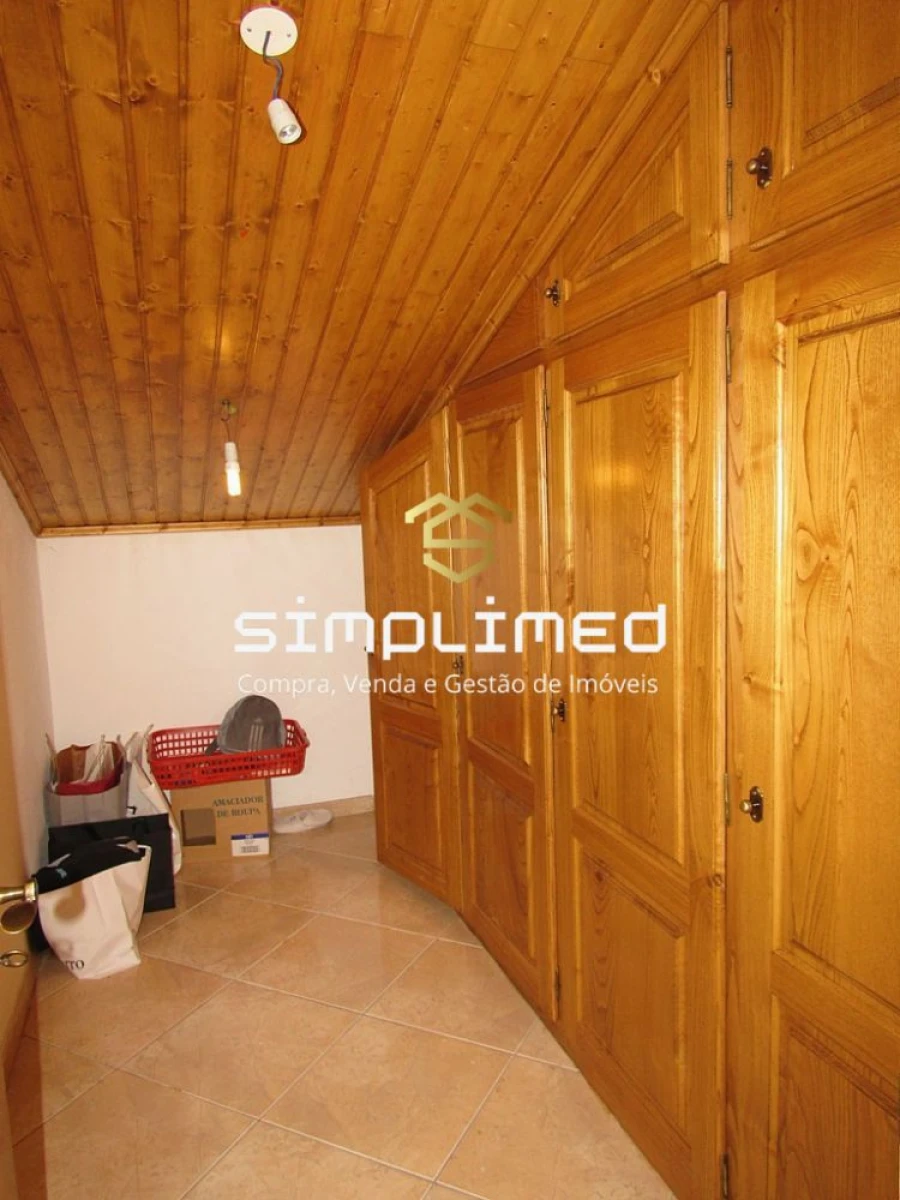 Moradia T4 para Venda em Covilhã e Canhoso Foto 33