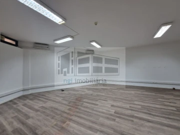 Loja para Arrendamento em Algés, Linda-A-Velha e Cruz Quebrada-Dafundo