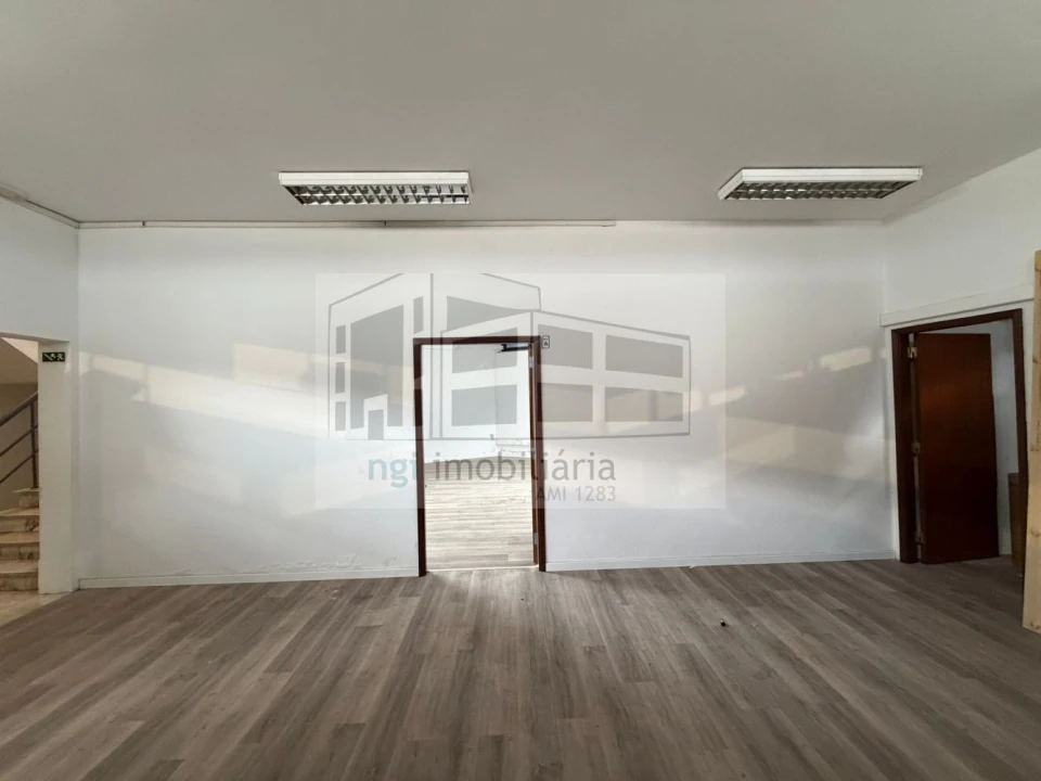 Loja para Arrendamento em Algés, Linda-A-Velha e Cruz Quebrada-Dafundo Foto 11