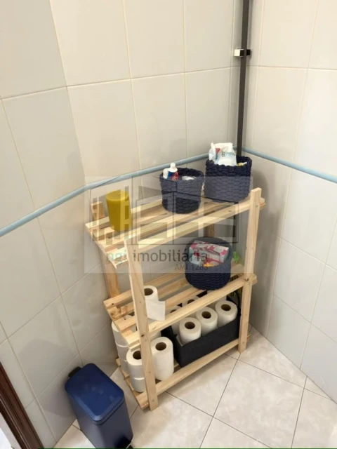 Loja para Arrendamento em Algés, Linda-A-Velha e Cruz Quebrada-Dafundo