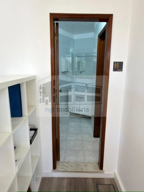 Loja para Arrendamento em Algés, Linda-A-Velha e Cruz Quebrada-Dafundo