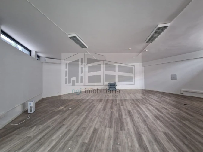 Loja para Arrendamento em Algés, Linda-A-Velha e Cruz Quebrada-Dafundo Foto 16