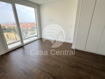 Moradia T2 para Venda em São Domingos de Rana