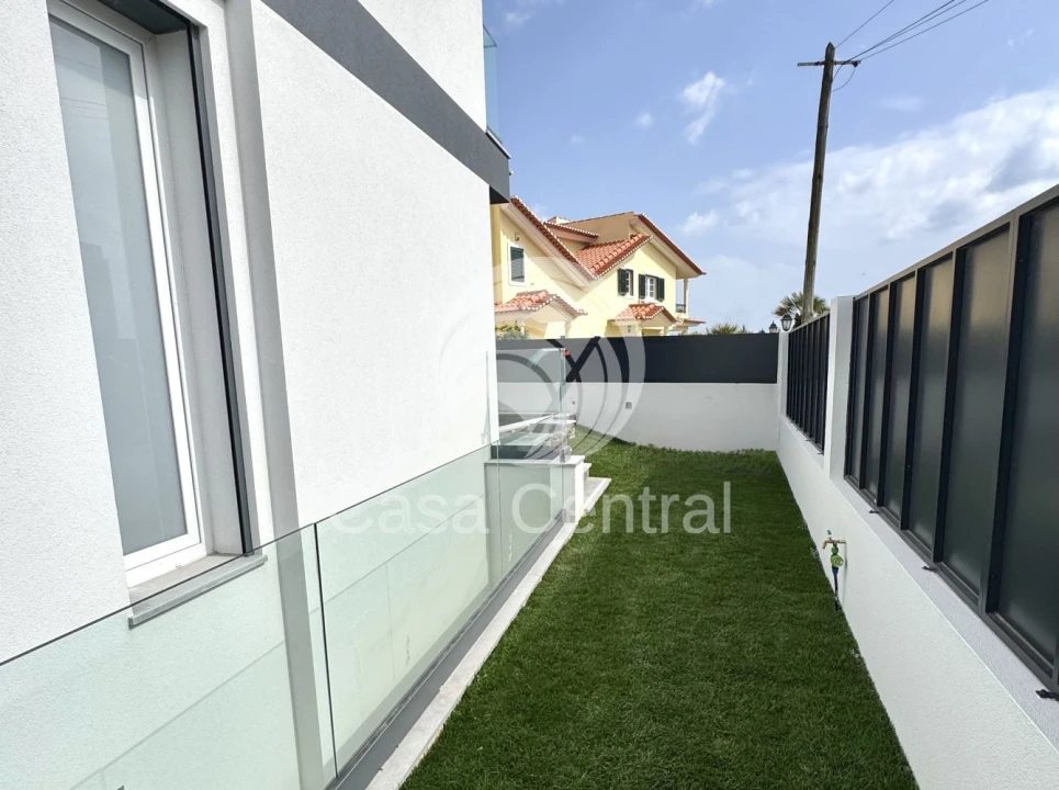 Moradia T2 para Venda em São Domingos de Rana Foto 19