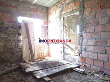 Moradia T2 para Venda em Caxarias