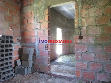 Moradia T2 para Venda em Caxarias