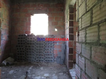 Moradia T2 para Venda em Caxarias