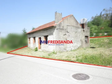 Moradia T2 para Venda em Caxarias