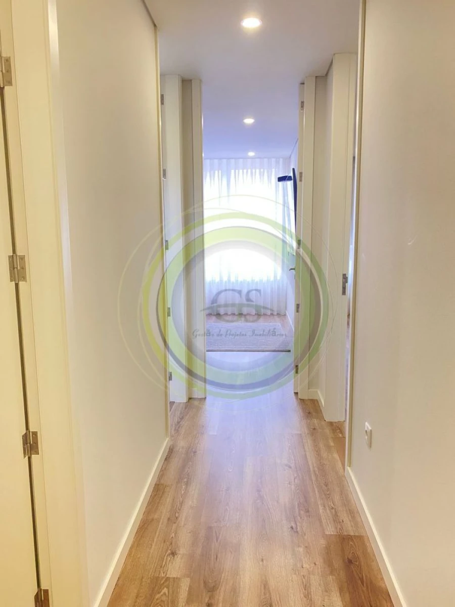 Moradia T2 para Venda em Arvore Foto 13