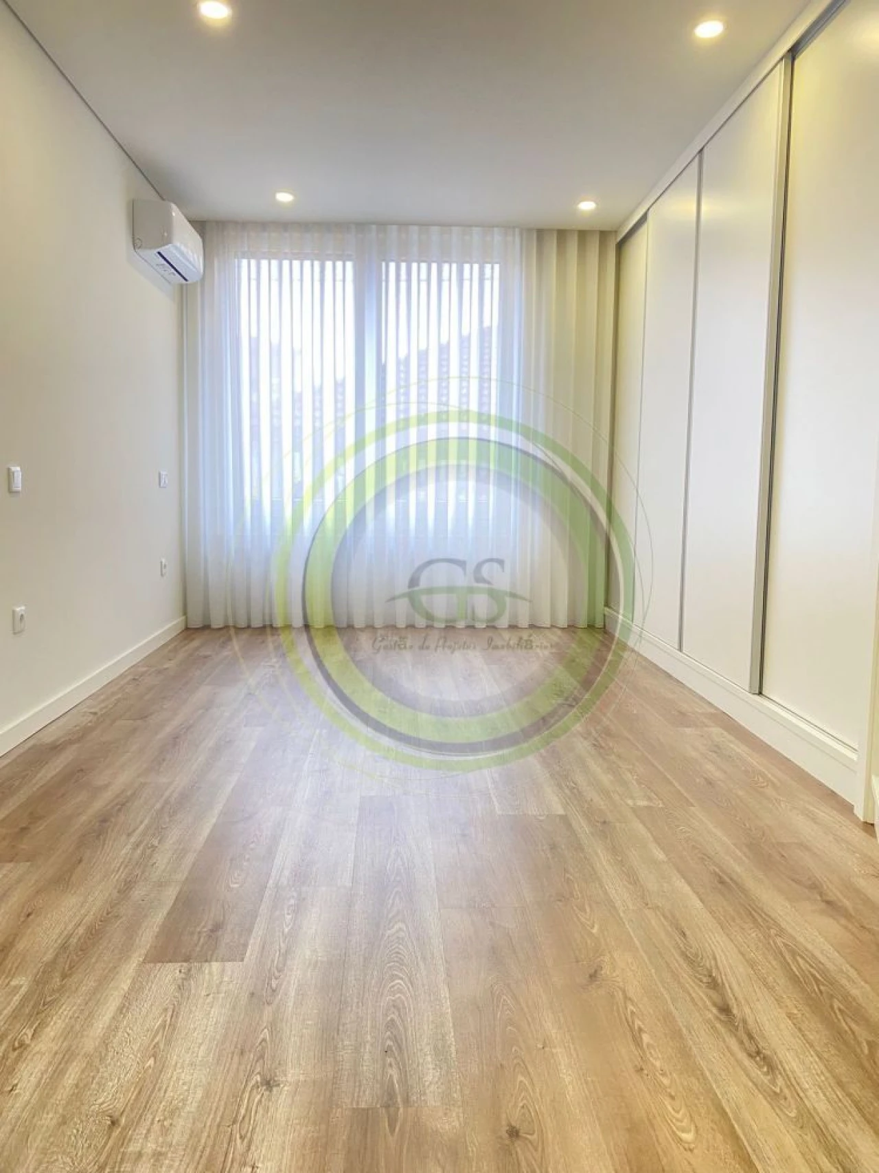 Moradia T2 para Venda em Arvore Foto 16