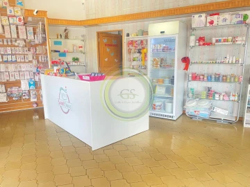 Loja para Trespasse em Aver-O-Mar, Amorim e Terroso