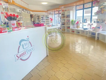 Loja para Trespasse em Aver-O-Mar, Amorim e Terroso