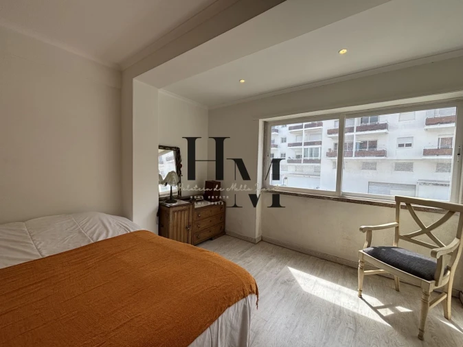 Apartamento T2 para Venda em Carcavelos e Parede Foto 8
