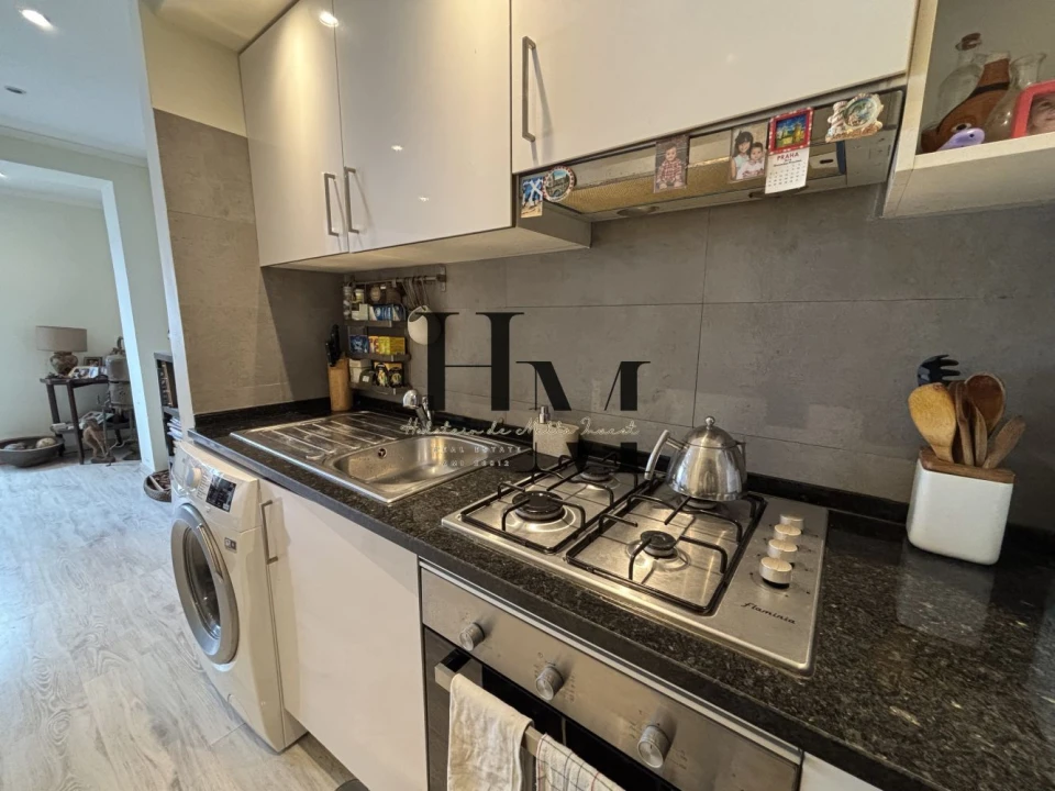 Apartamento T2 para Venda em Carcavelos e Parede Foto 5