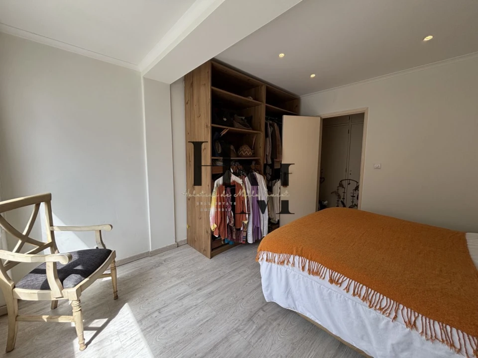 Apartamento T2 para Venda em Carcavelos e Parede Foto 9