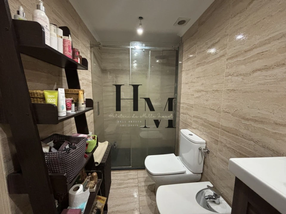 Apartamento T2 para Venda em Carcavelos e Parede Foto 10