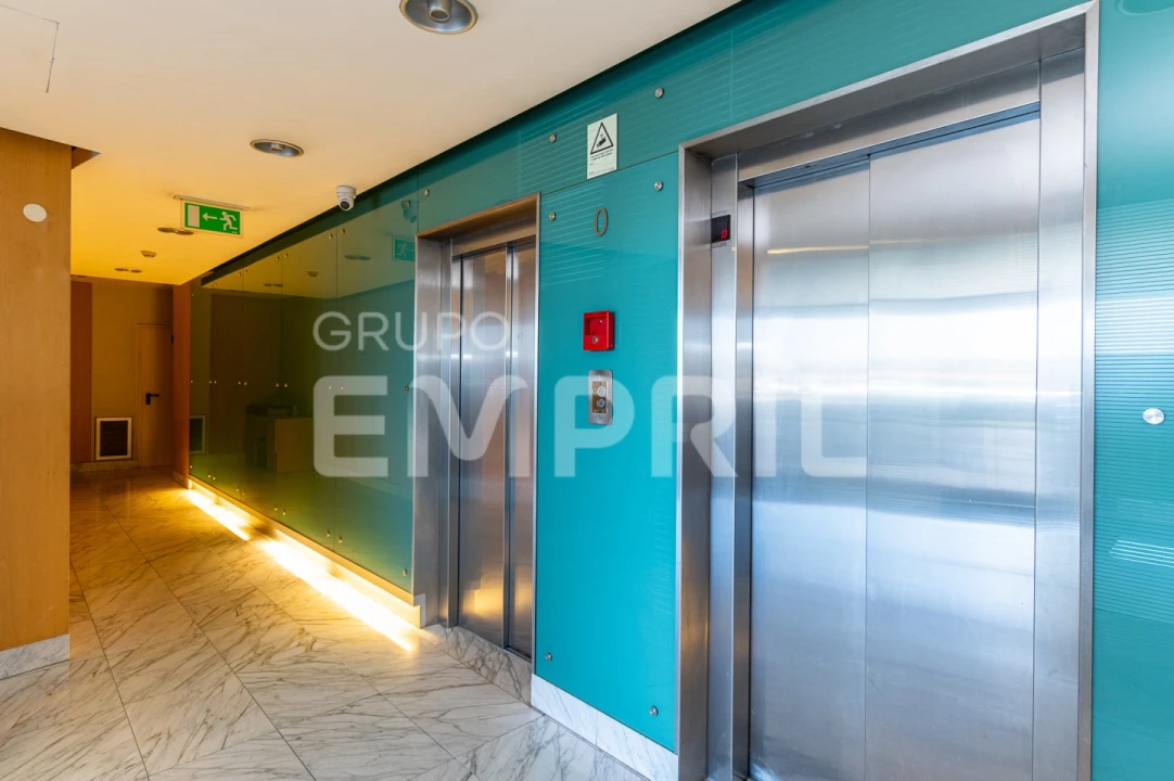 Apartamento T2 para Arrendamento em Ramalde Foto 5