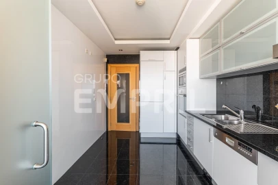 Apartamento T2 para Arrendamento em Ramalde