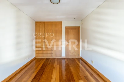 Apartamento T2 para Arrendamento em Ramalde