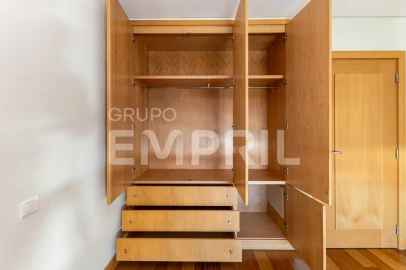 Apartamento T2 para Arrendamento em Ramalde