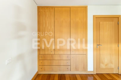 Apartamento T2 para Arrendamento em Ramalde