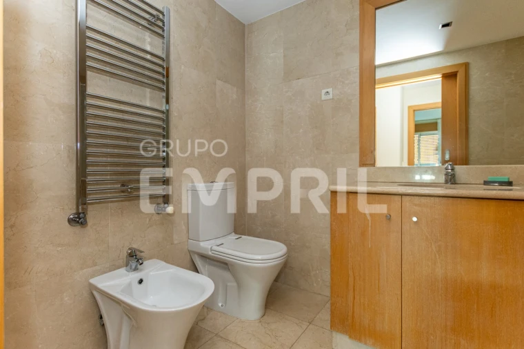 Apartamento T2 para Arrendamento em Ramalde Foto 25