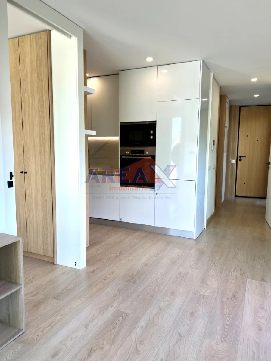 Apartamento T1 para Venda em São João da Madeira Foto 7