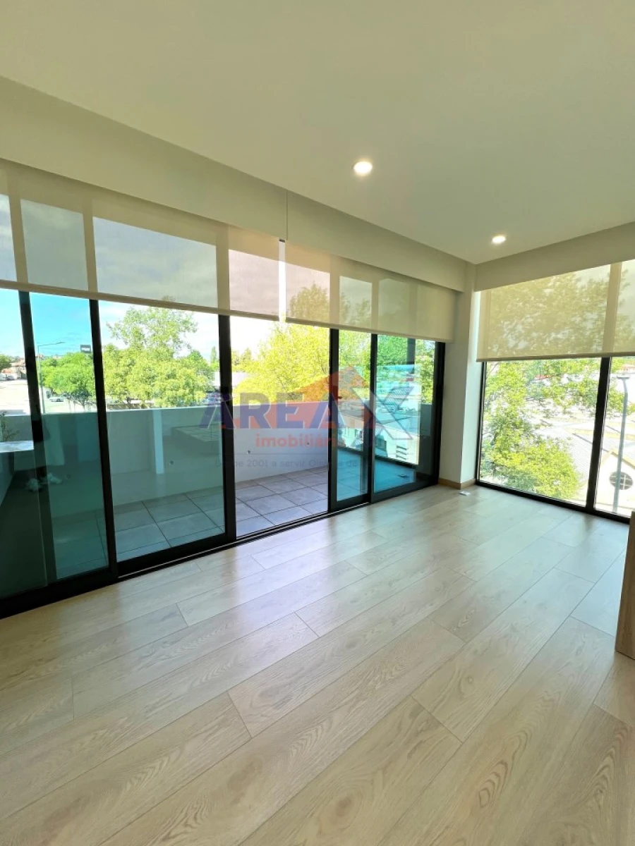 Apartamento T1 para Venda em São João da Madeira Foto 11