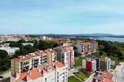 Loja para Venda em Alto do Seixalinho, Santo André e Verderena