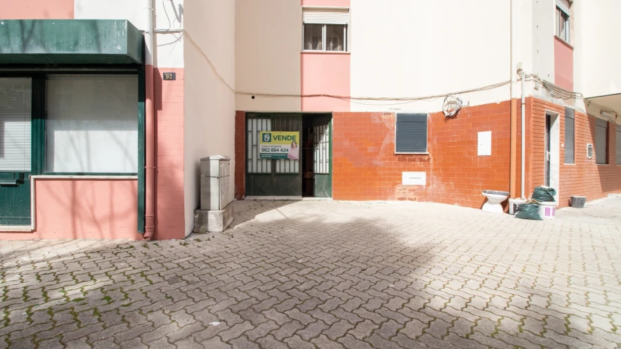 Loja para Venda em Alto do Seixalinho, Santo André e Verderena
