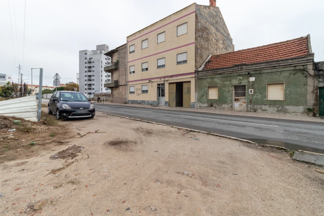 Garagem para Venda em Barreiro e Lavradio Foto 7