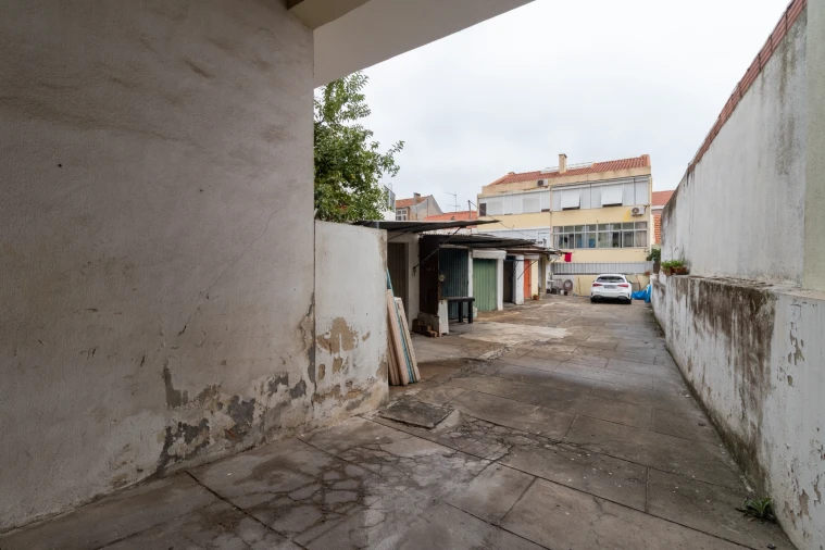 Garagem para Venda em Barreiro e Lavradio Foto 6
