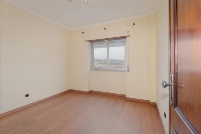 Apartamento T3 para Venda em Loures