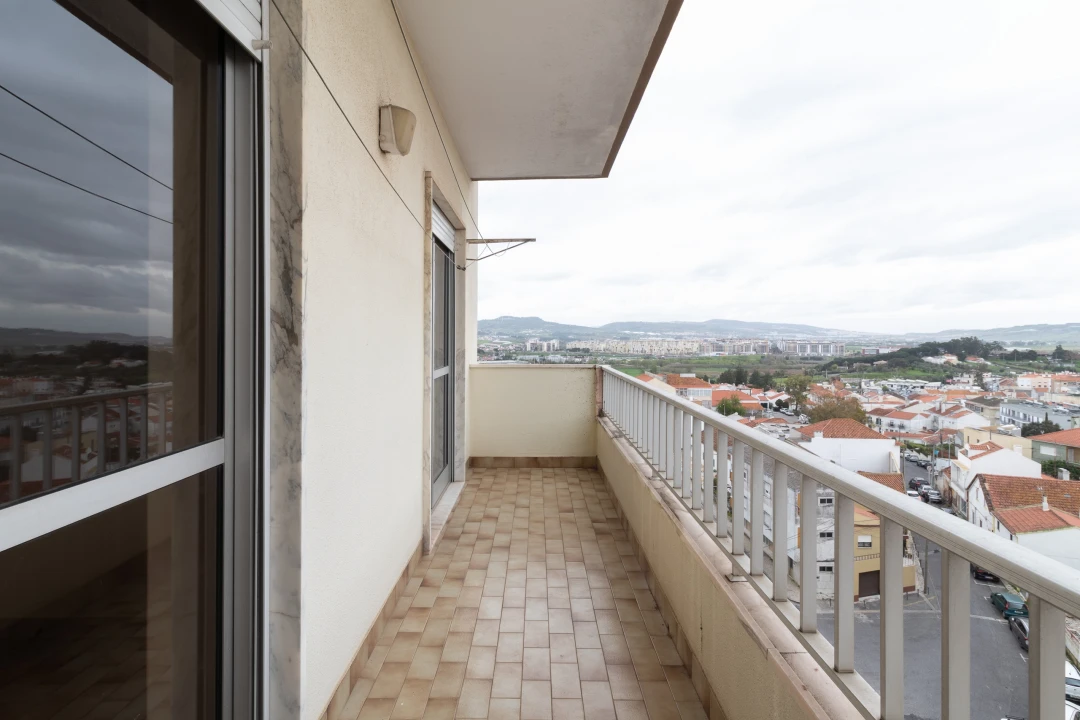 Apartamento T3 para Venda em Loures Foto 1