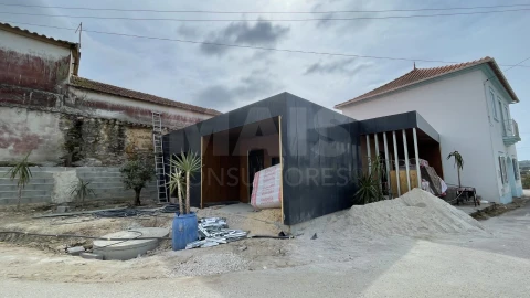 Moradia T2 para Venda em Evora de Alcobaça