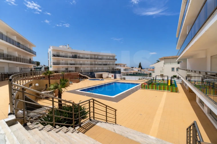 Apartamento T2 para Venda em Albufeira e Olhos de Água Foto 9