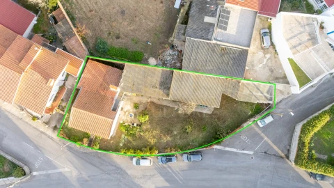 Moradia T3 para Venda em Serra D'El-Rei