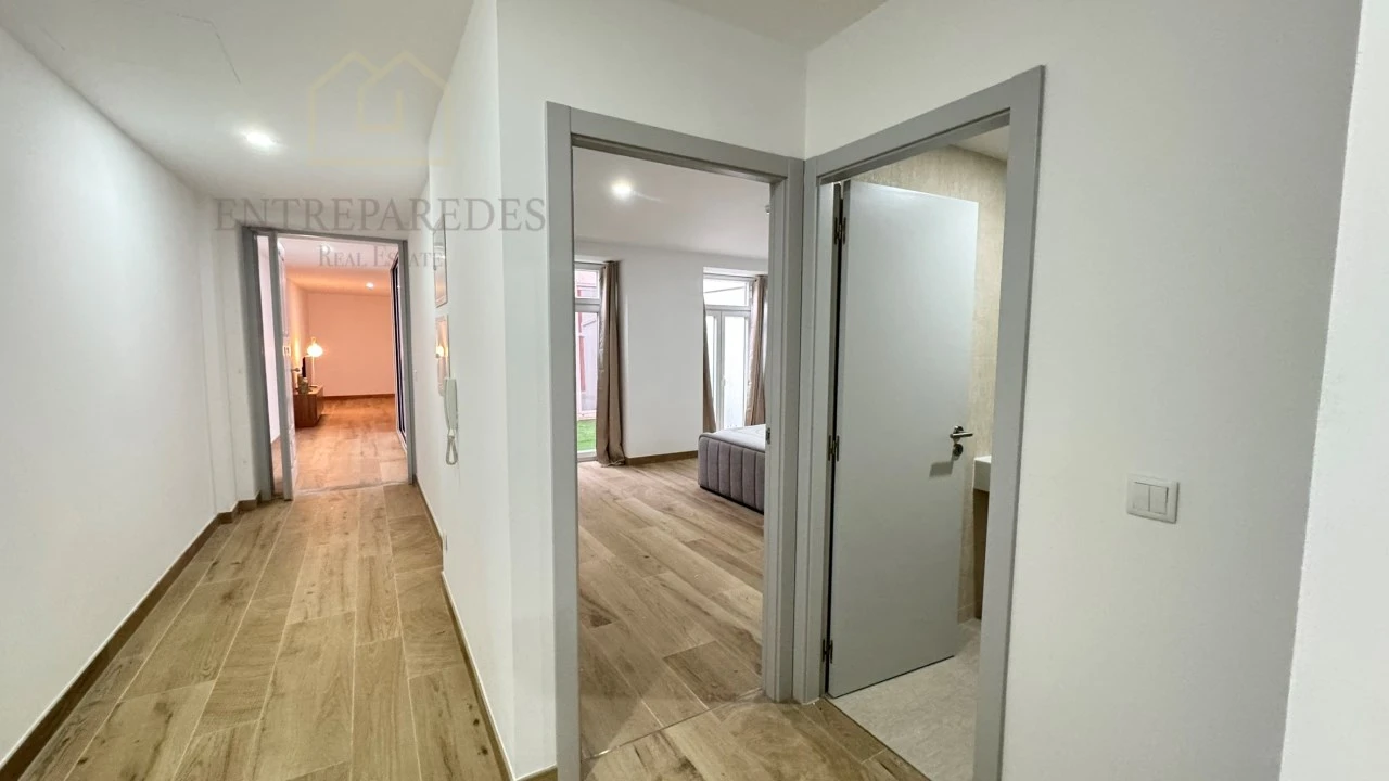 Apartamento T2 para Venda em Cedofeita, Santo Ildefonso, Sé, Miragaia, São Nicolau e Vitória Foto 16