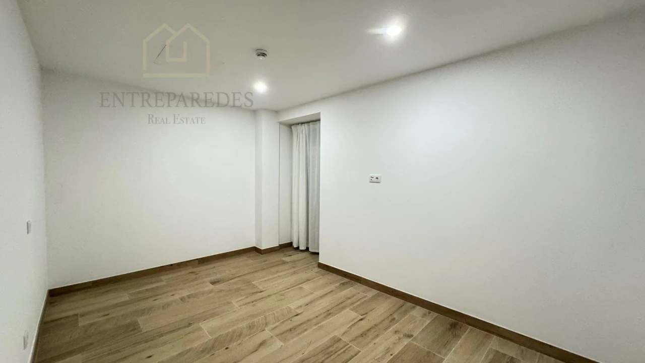 Apartamento T2 para Venda em Cedofeita, Santo Ildefonso, Sé, Miragaia, São Nicolau e Vitória Foto 29