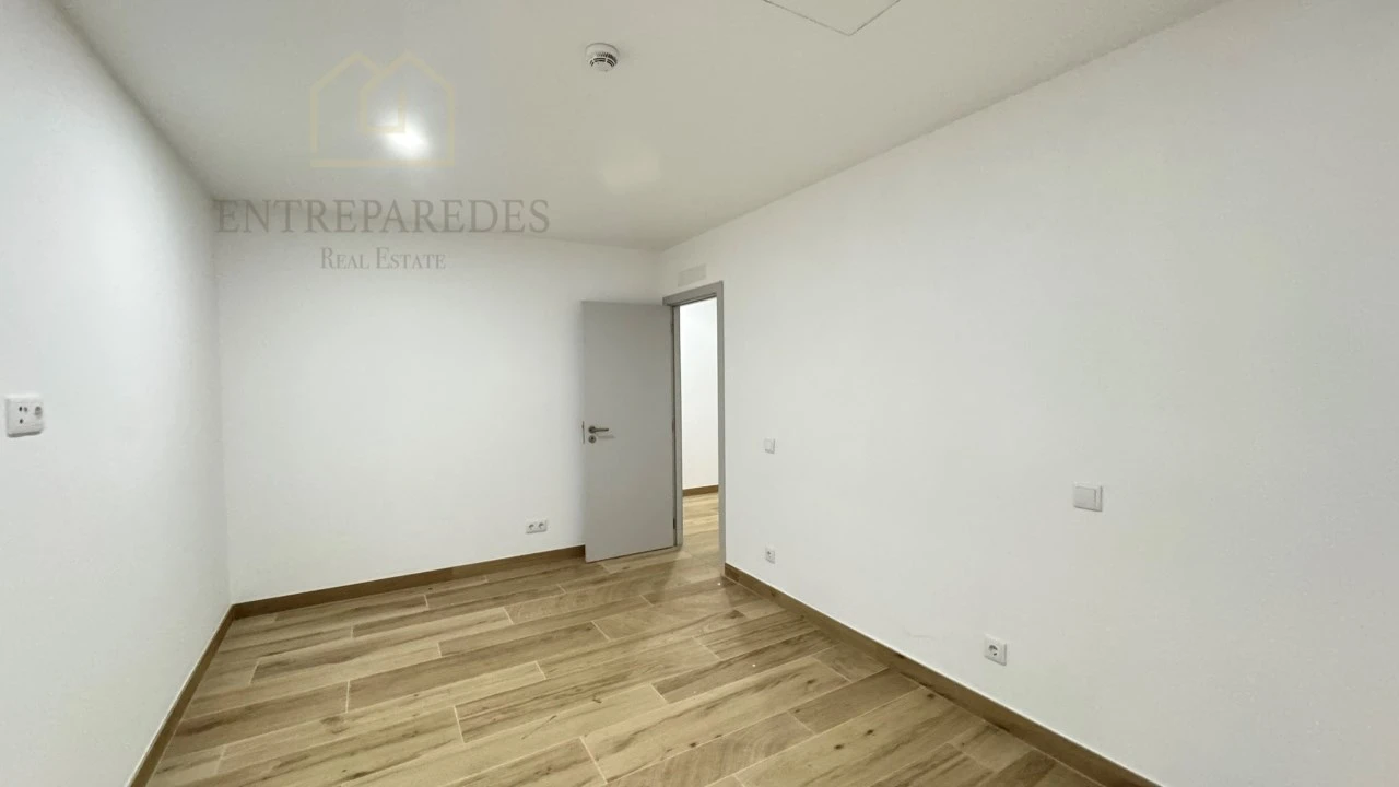 Apartamento T2 para Venda em Cedofeita, Santo Ildefonso, Sé, Miragaia, São Nicolau e Vitória Foto 31
